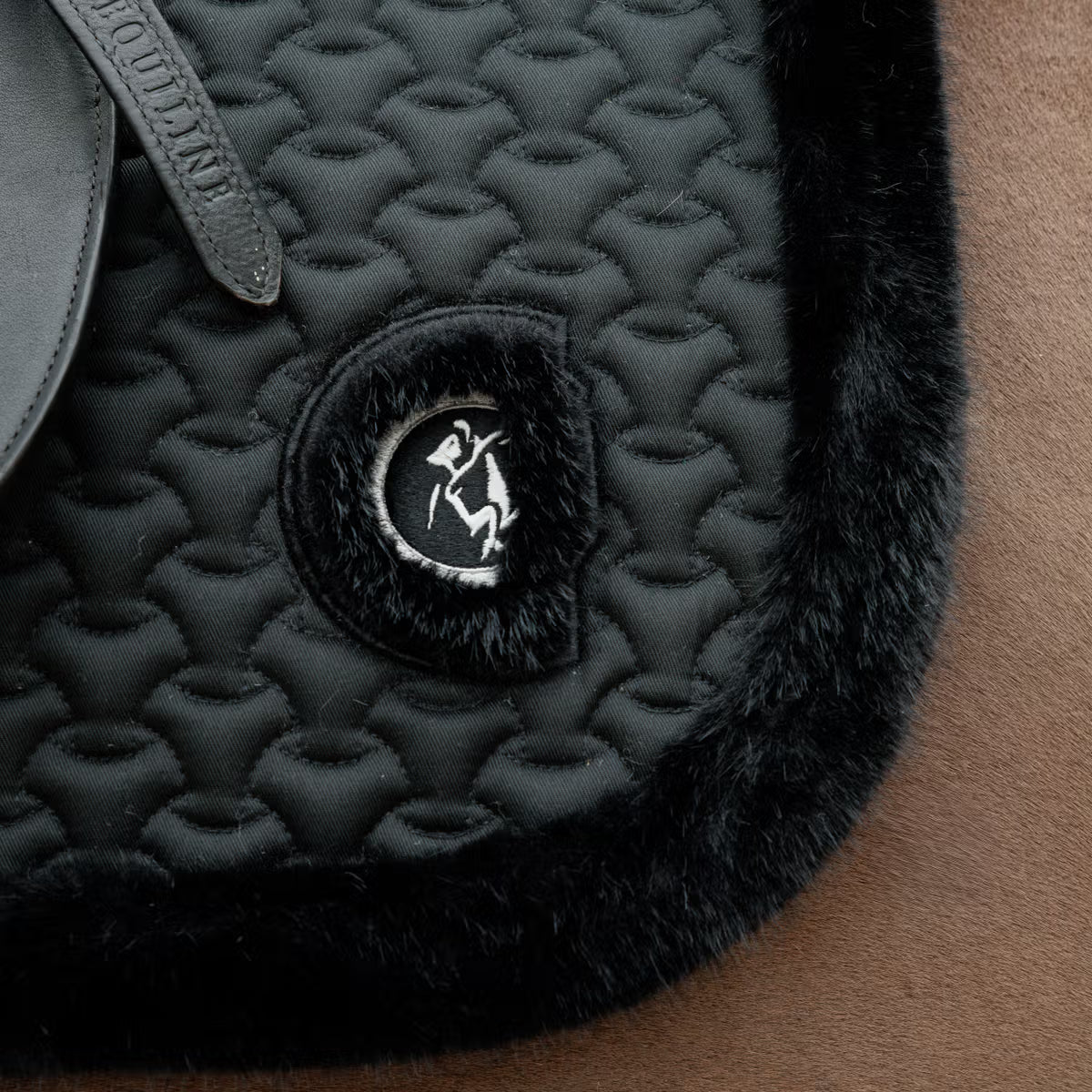 Kentucky Schabrak Fake Fur Plaited Quilt Dressyr