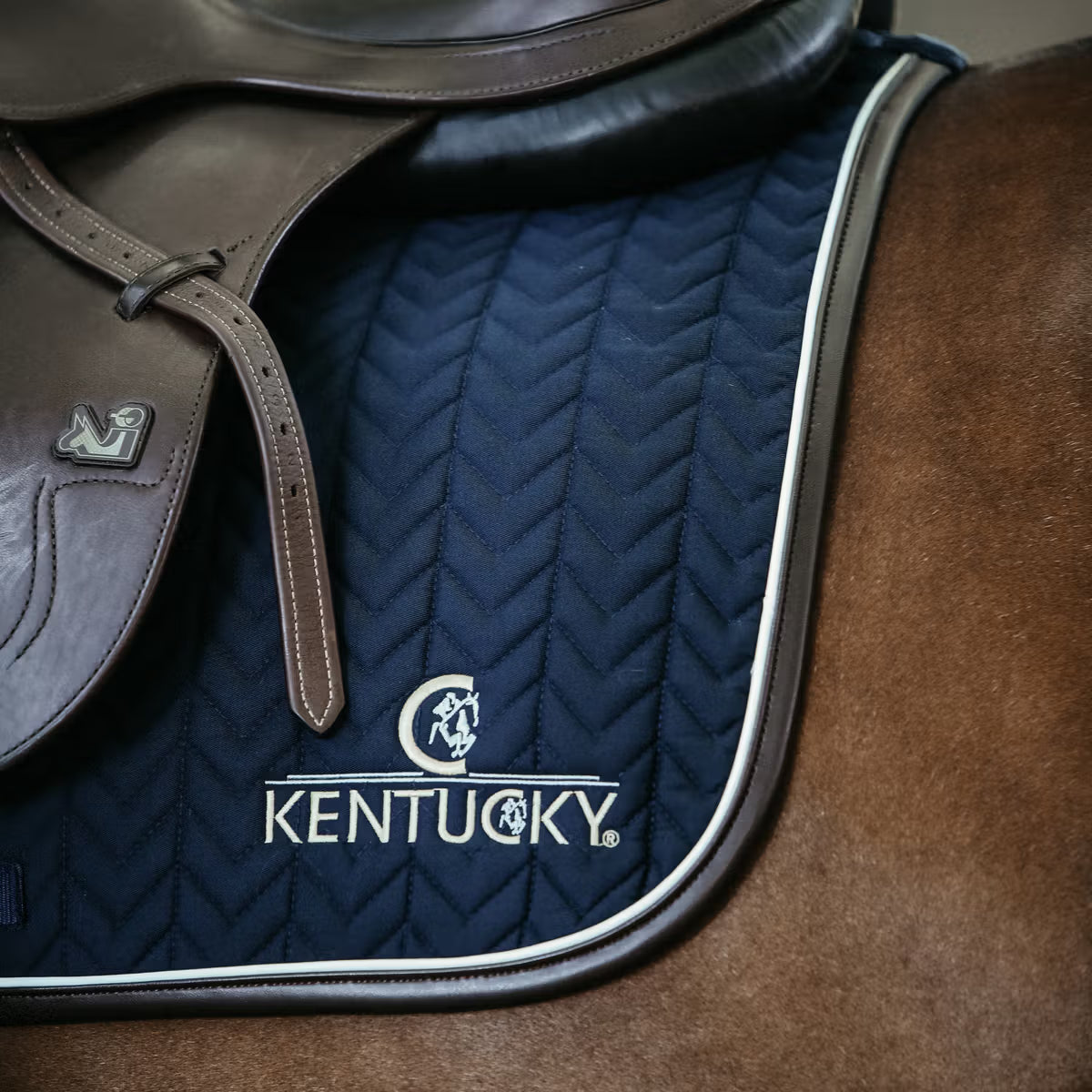 Kentucky Saddle Pad Leather Fishbone Jumping
