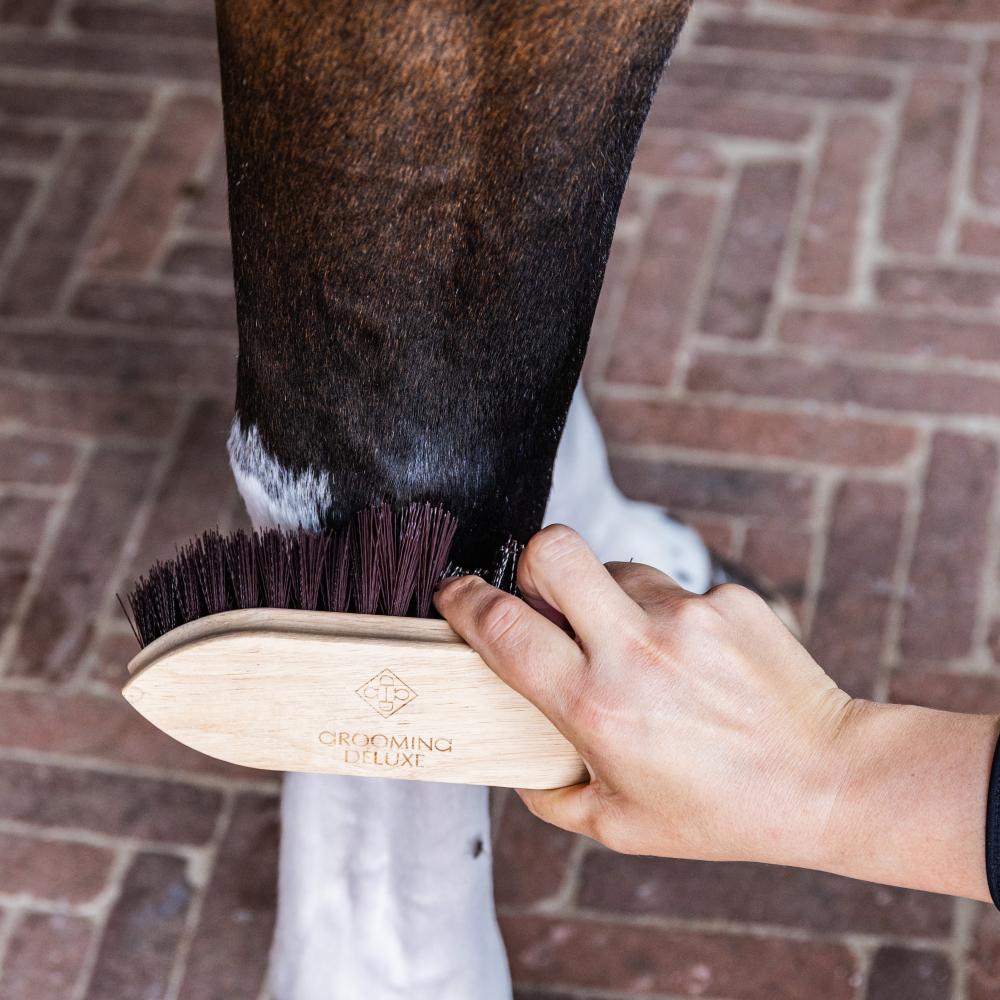 Grooming Deluxe Wooden Classic Borste kort och hård