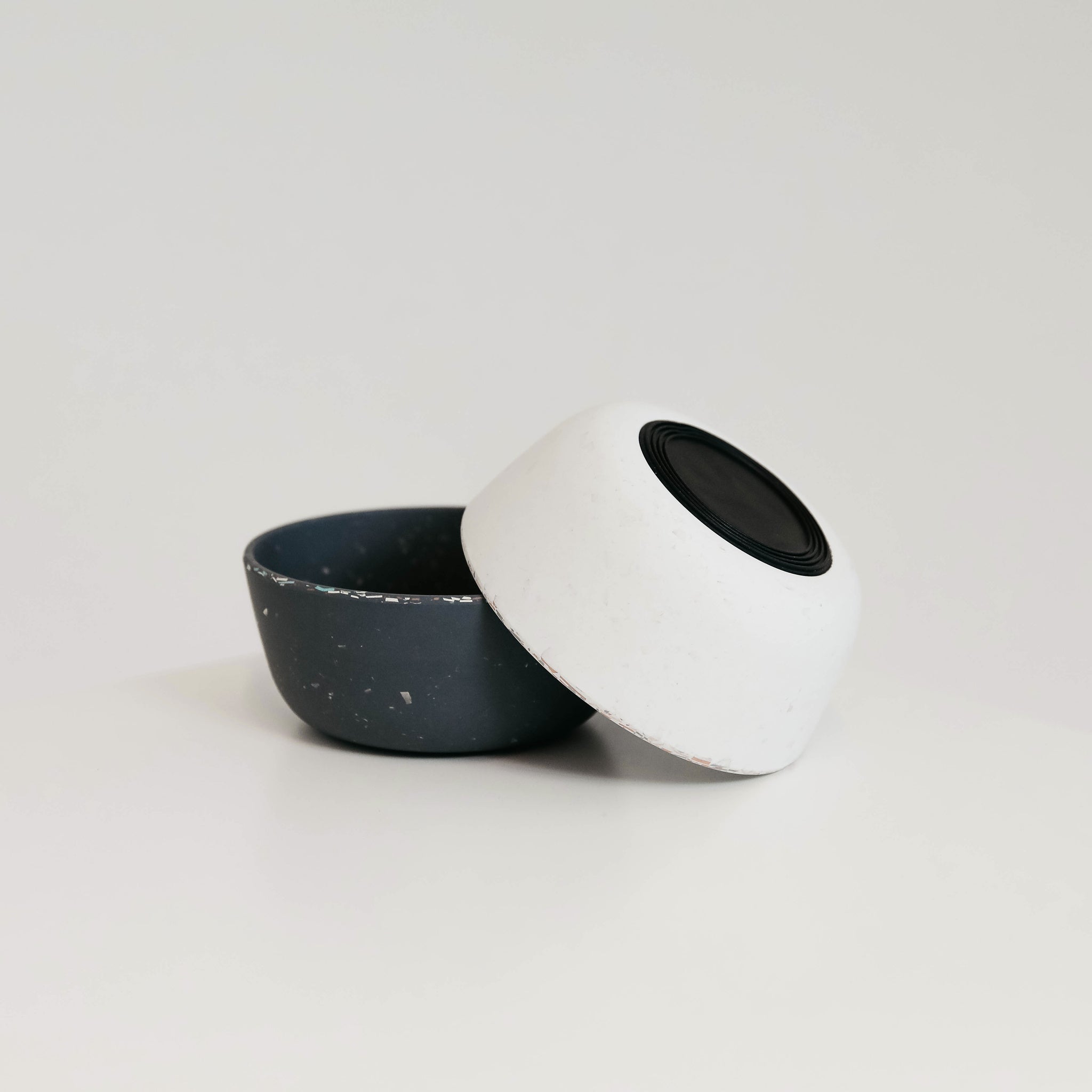 Kentucky Hundskål bamboo terrazzo