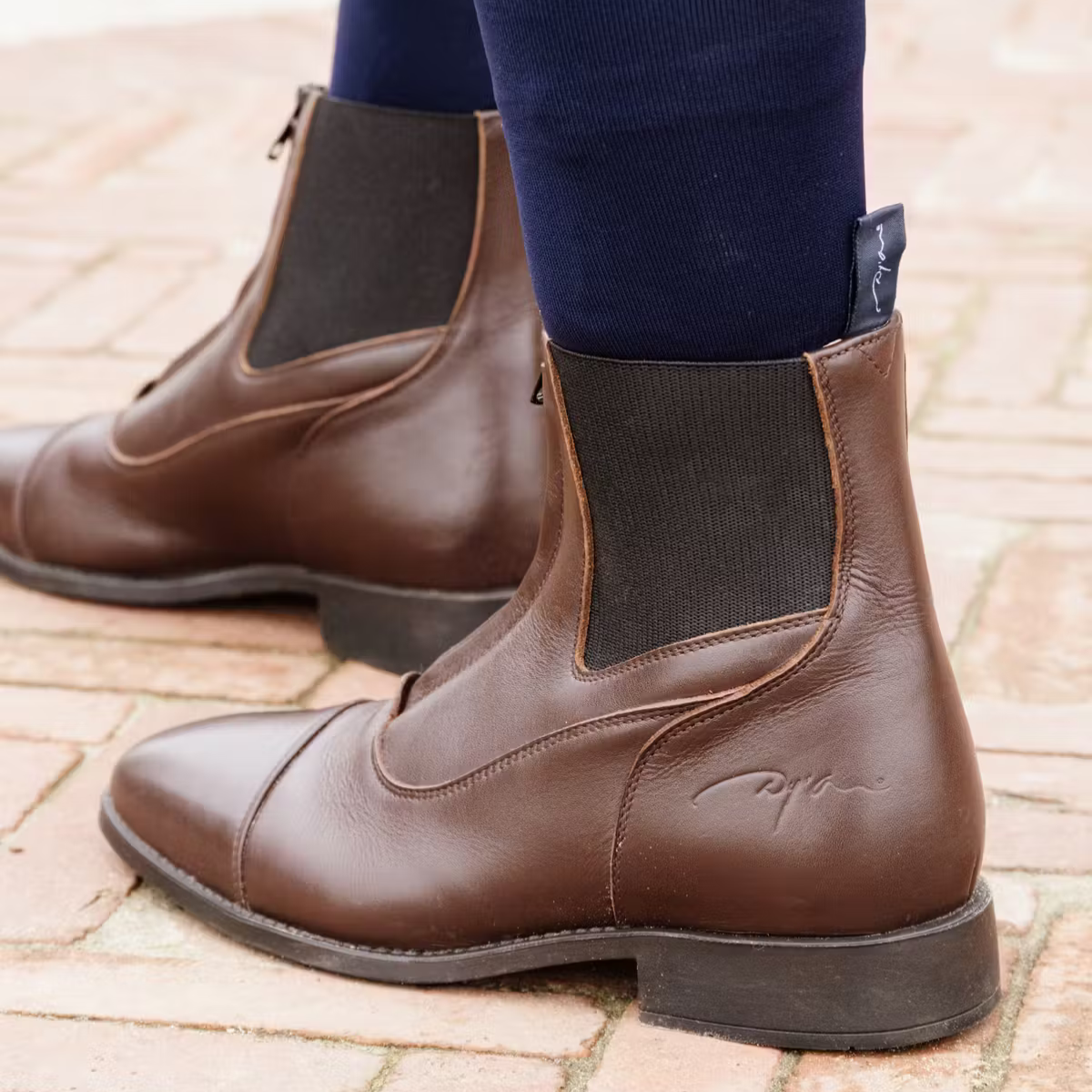 Dyon Ridsko med dragkedja