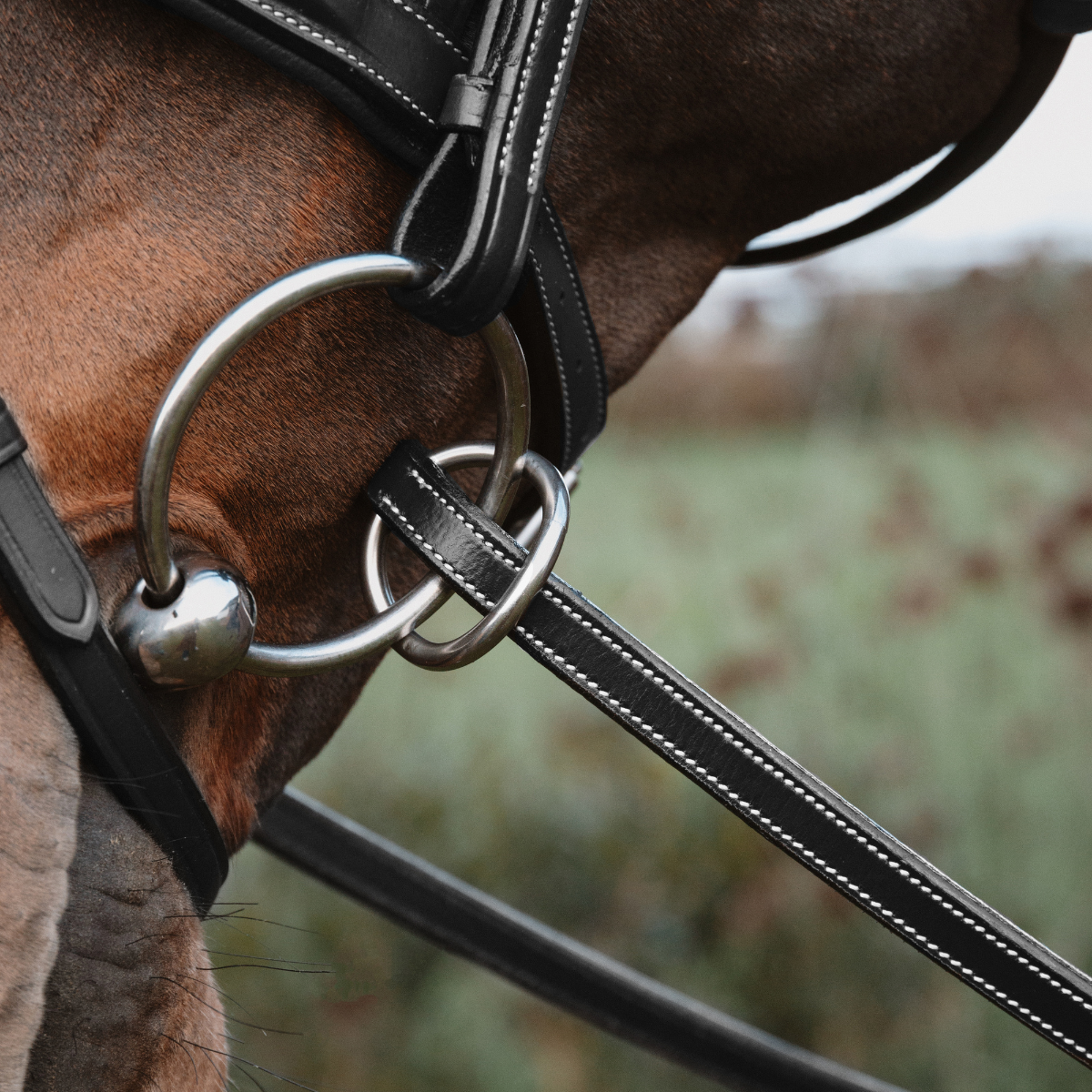 Dyon WO Gummitygel 13mm med stoppar, ringinfästningen