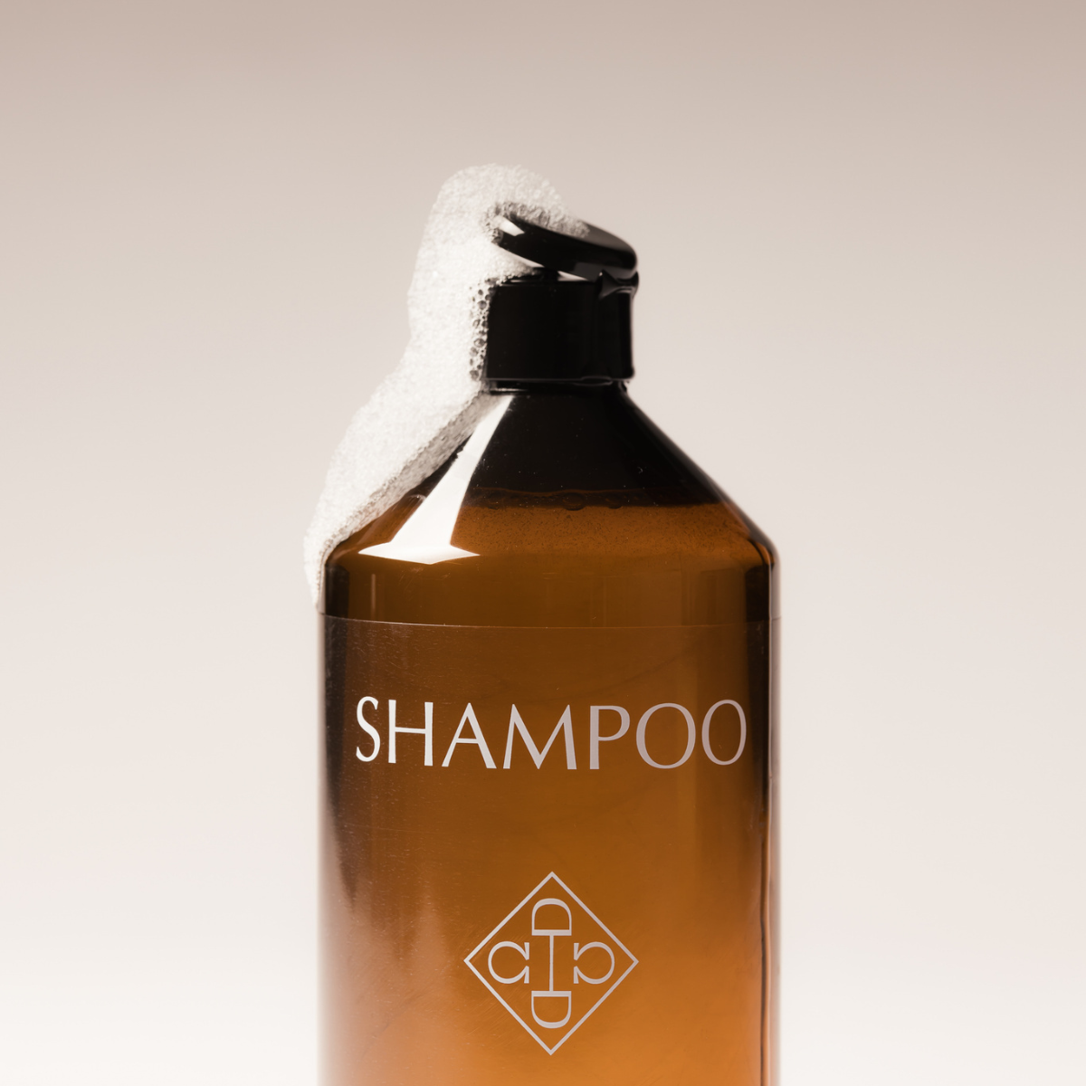Grooming Deluxe Almond Gloss Shampoo