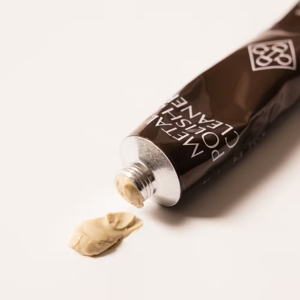 Grooming Deluxe Metal Polish Cleaner