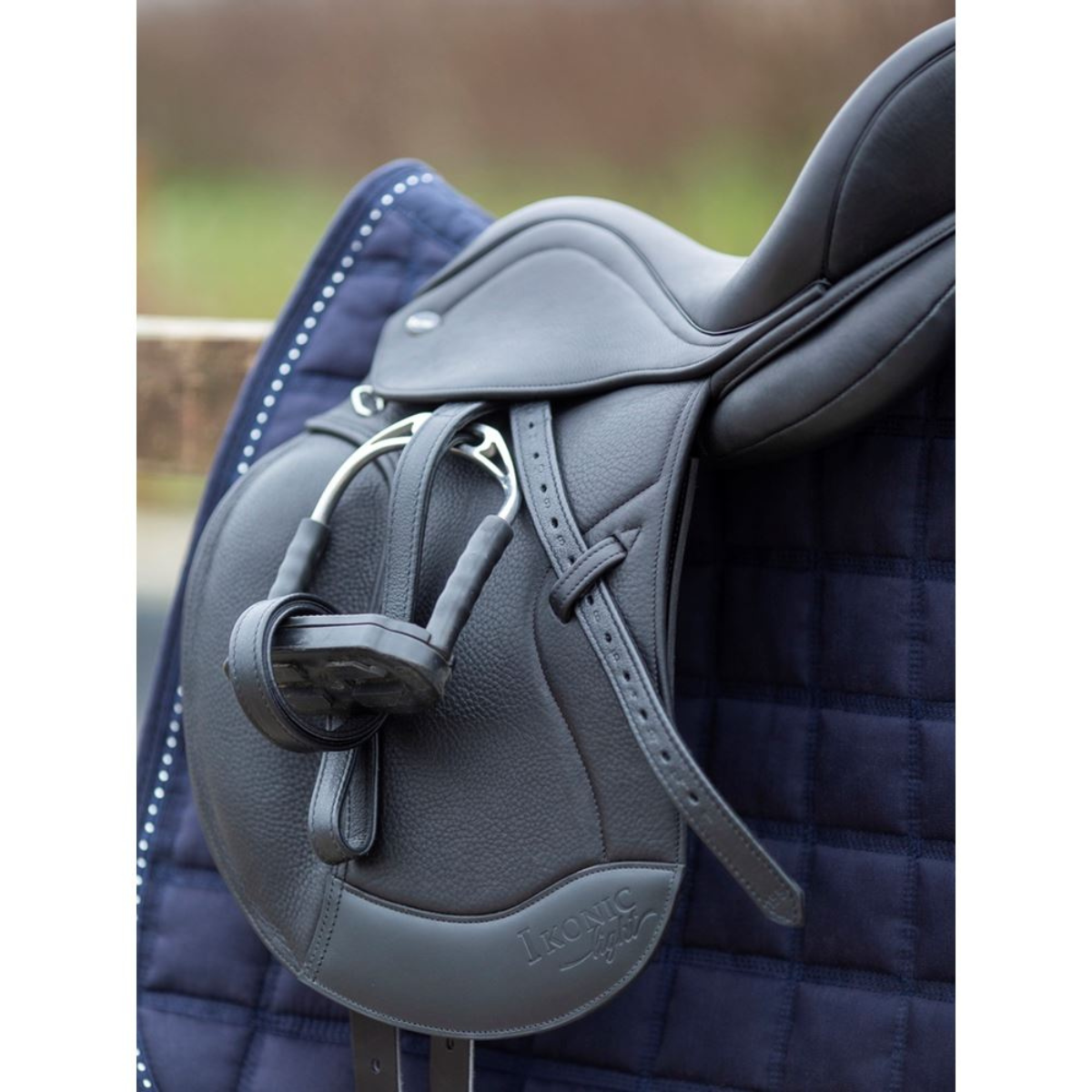 Ikonic ""Light"" Pony Dressage saddle