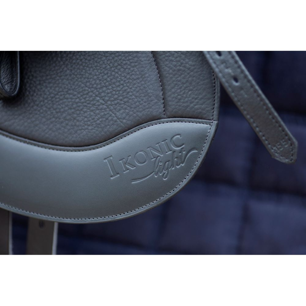 Ikonic ""Light"" Pony Dressage saddle