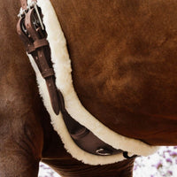 Kentucky Anatomisk Dressyrgjord fårskinn