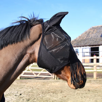 Kentucky Fly Mask Classic med öron och fransar