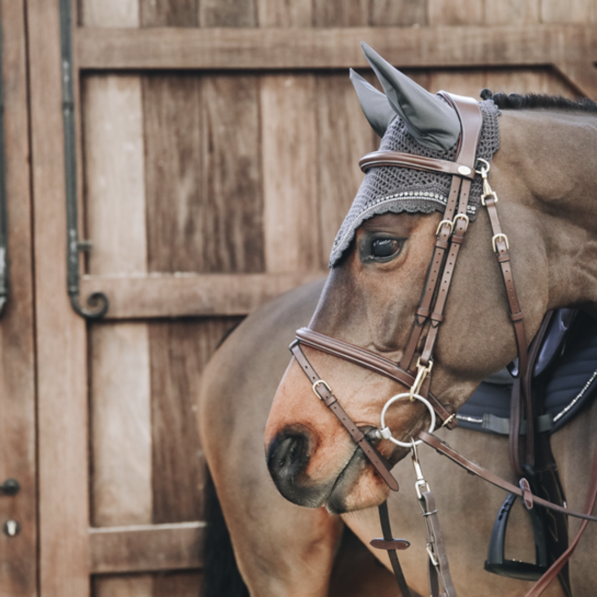 Kentucky Fly veil long stone and pearl